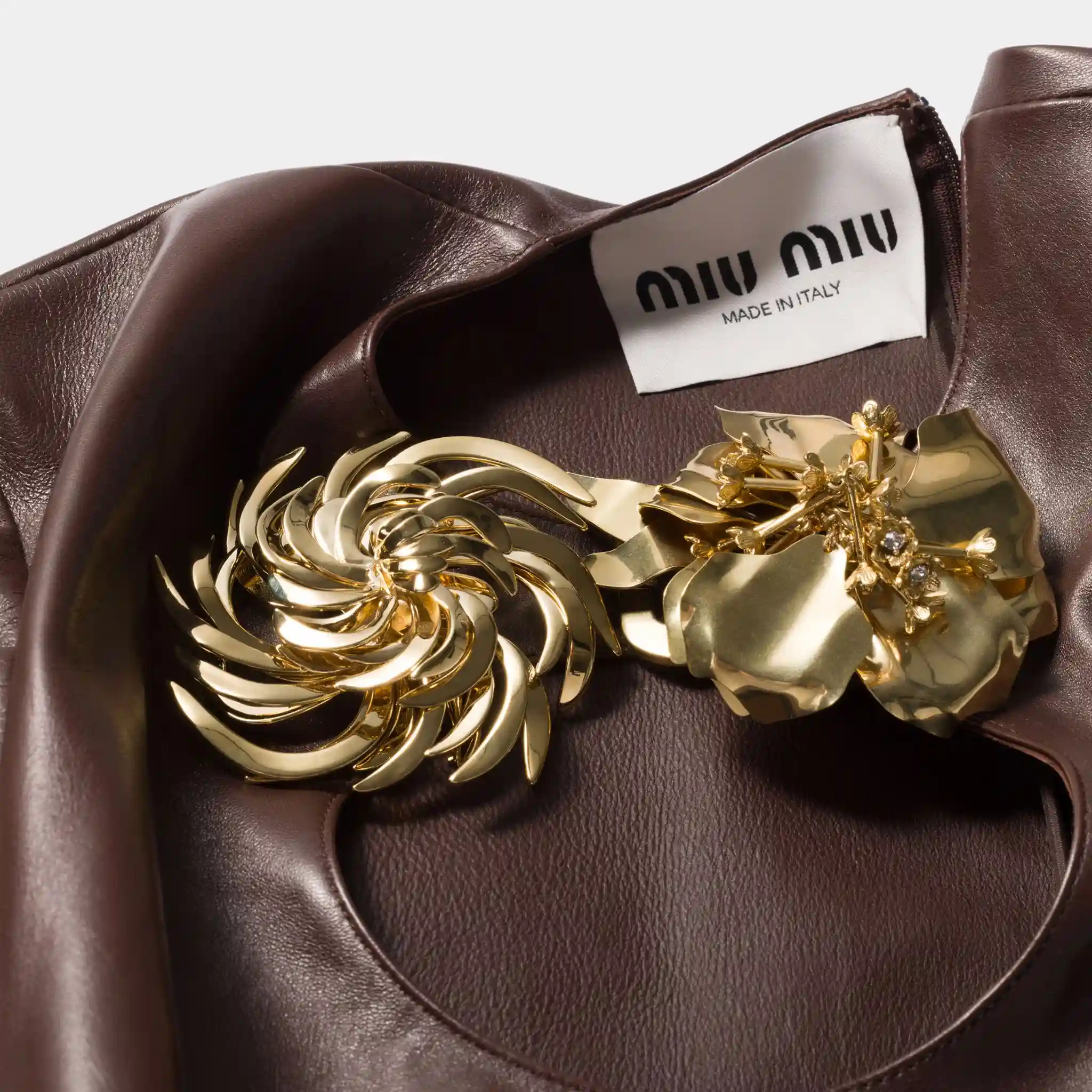 Metal Brooch - Image 3