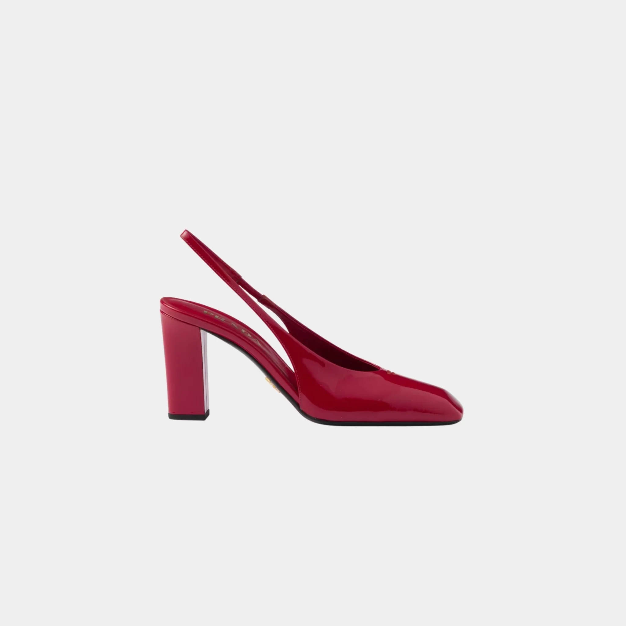 Patent Leather Slingback Pumps With Bound Leather Heel - Image 4