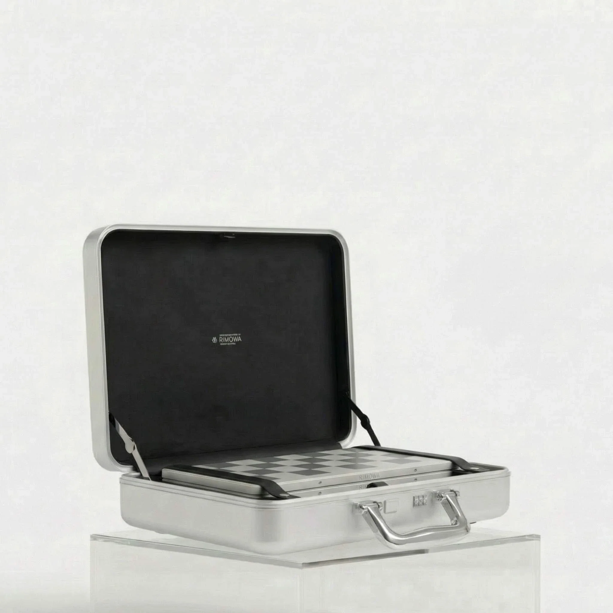 Chess Attache Aluminium