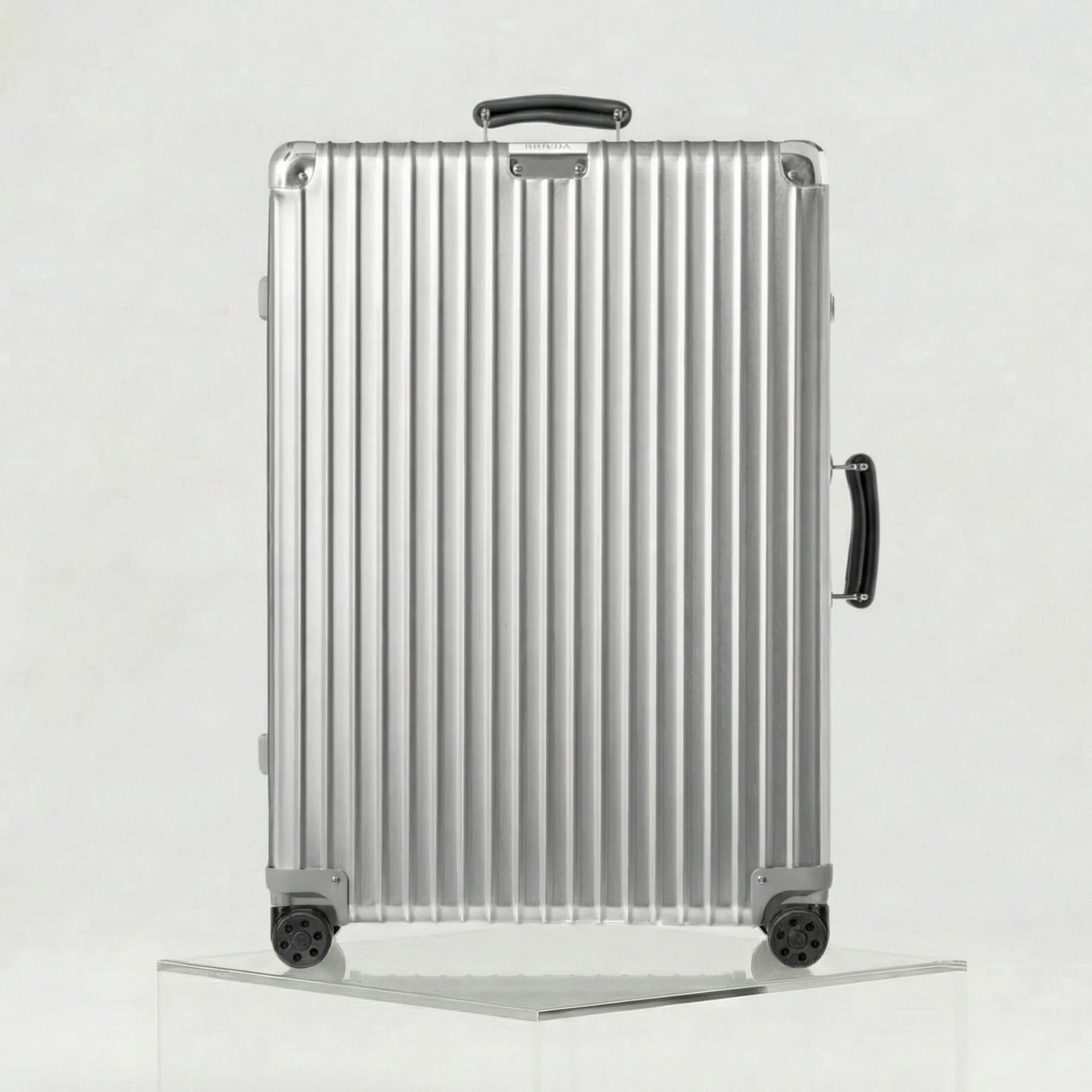 Classic Check In L - Image 8