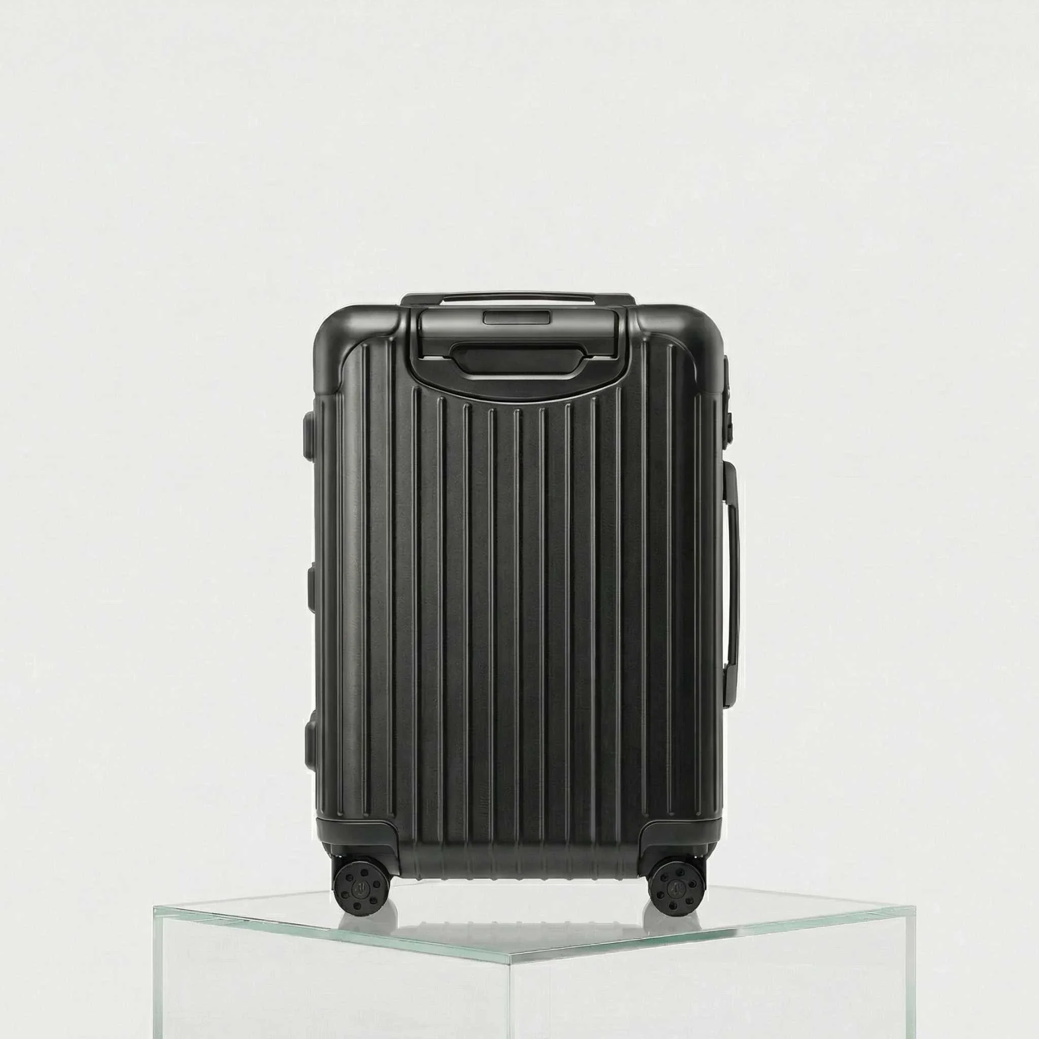 Essential Cabin S - Image 6