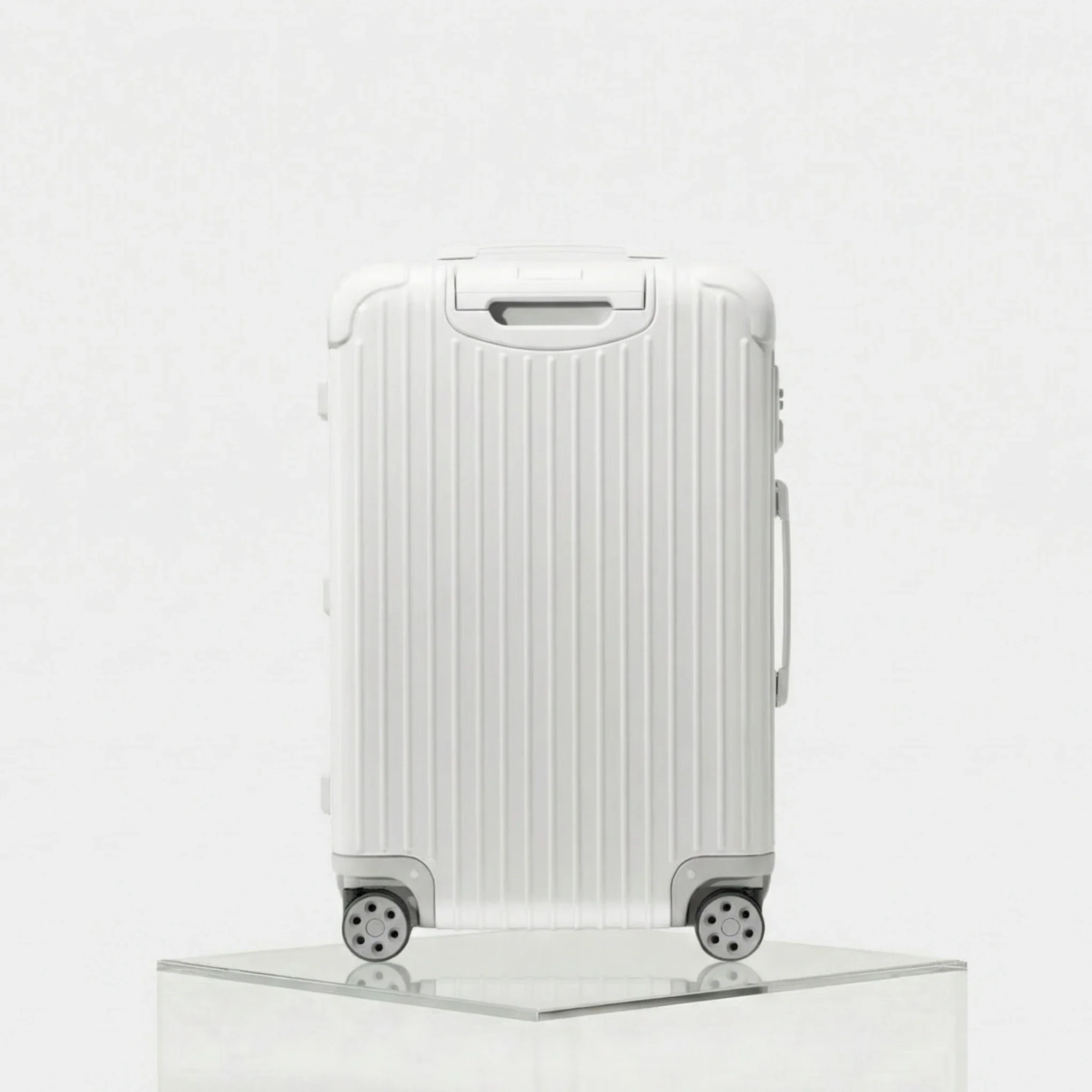 Essential Check-In M - Image 11
