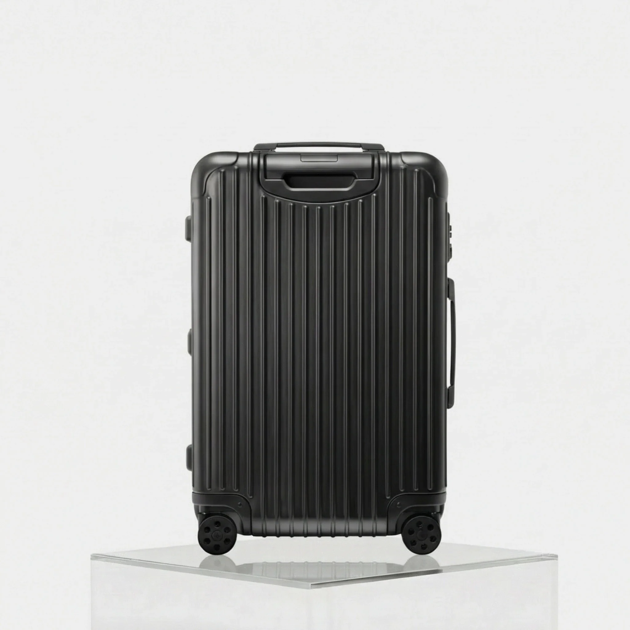 Essential Check-In M - Image 13