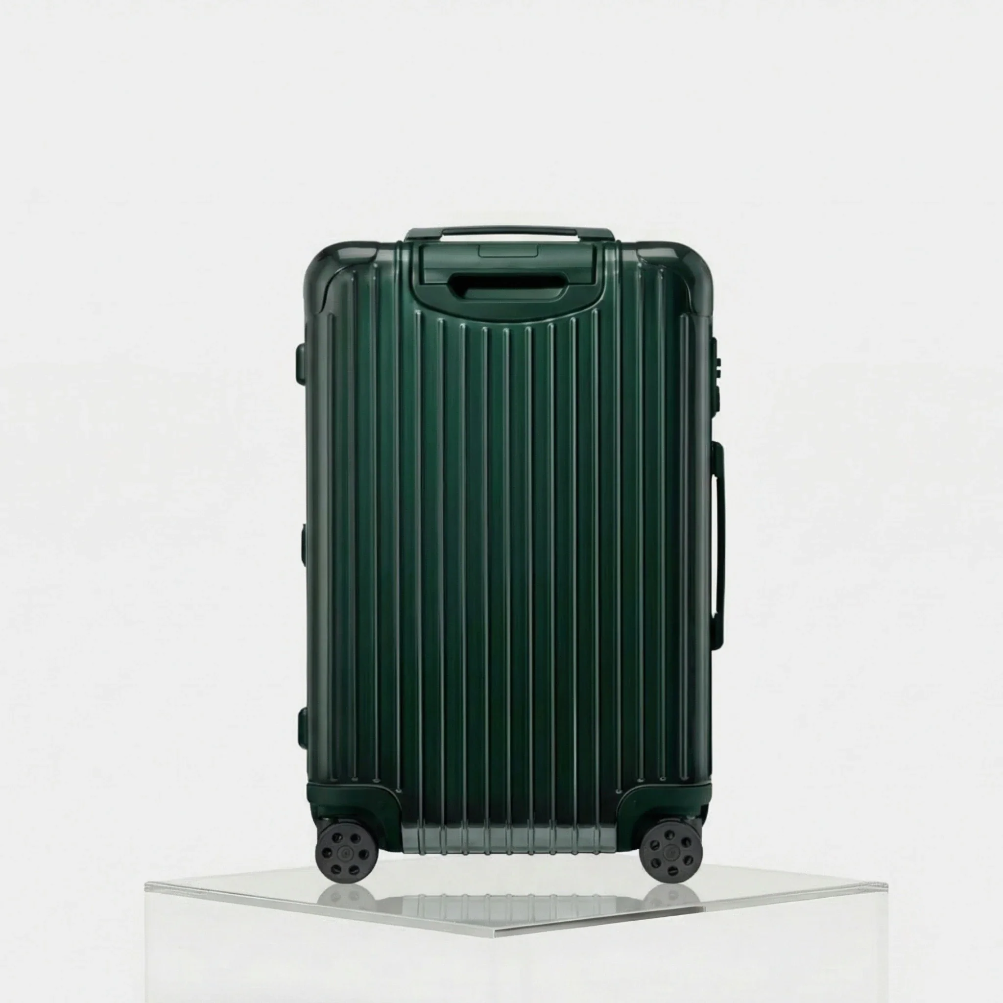 Essential Check-In M - Image 9
