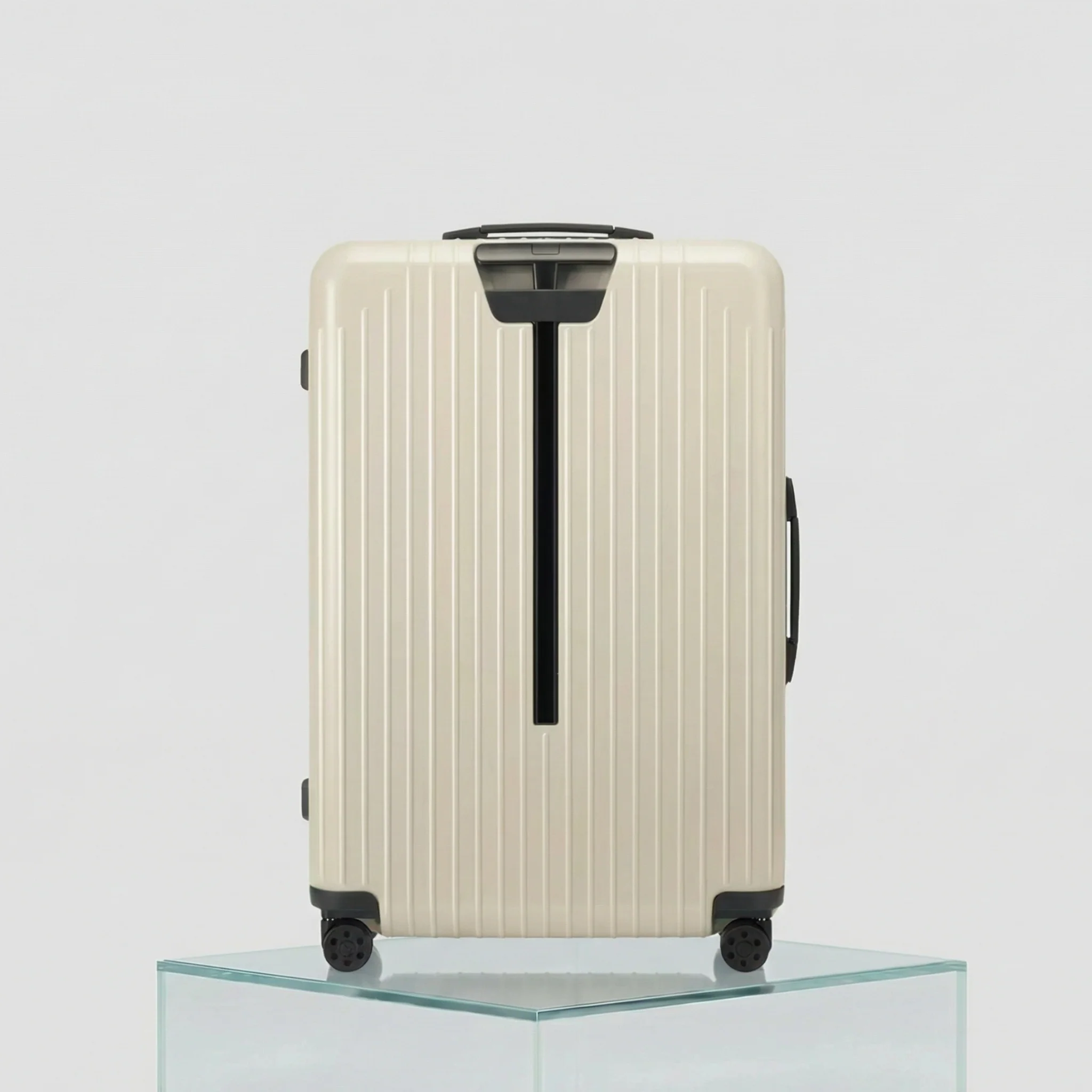 Essential Lite Check In L - Image 3