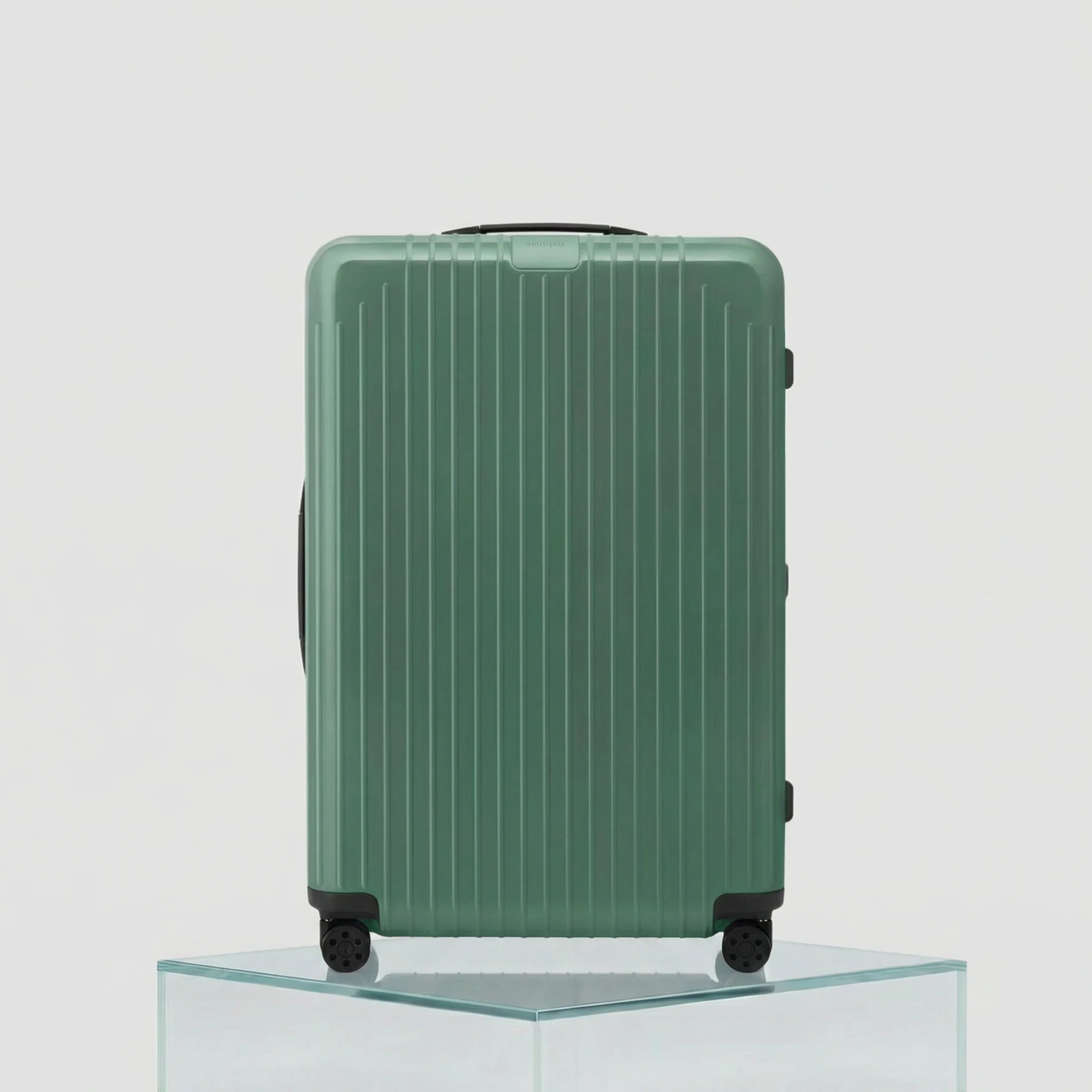 Essential Lite Check In L - Image 5