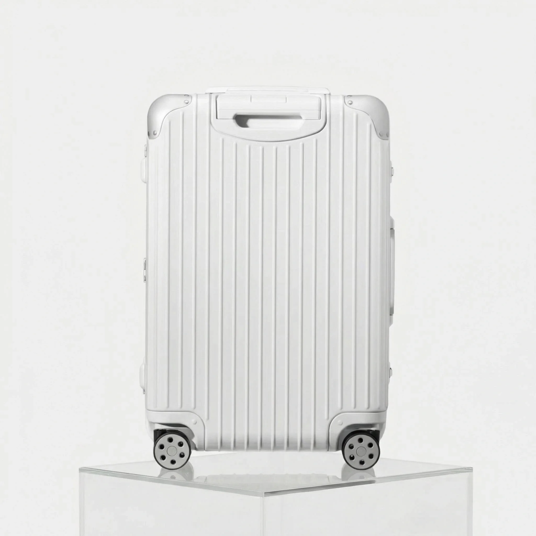 Hybrid Check In M - Image 6