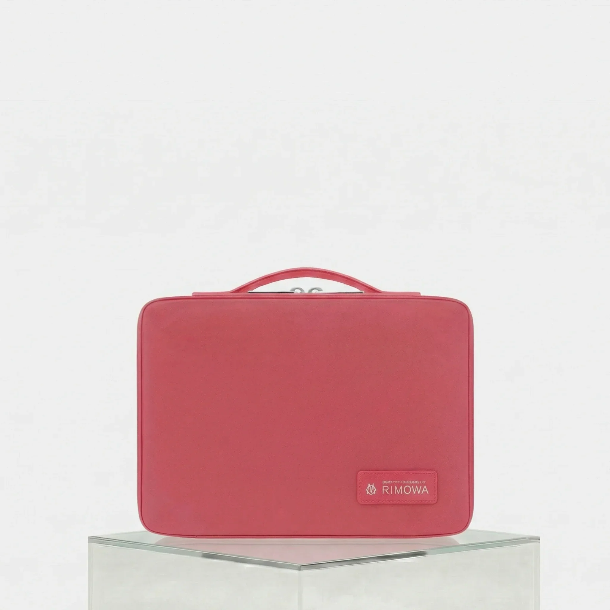 Trifold Toiletry Pouch - Image 4