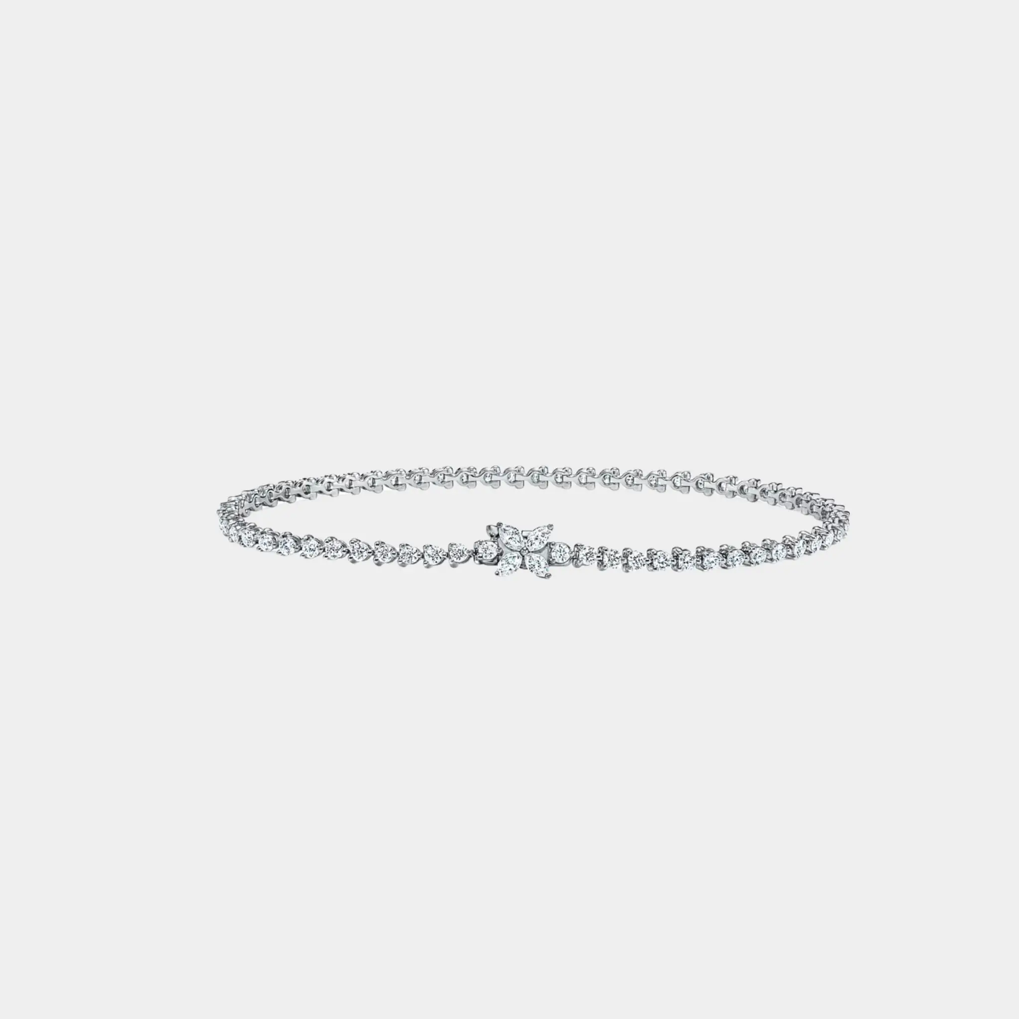 Tennis bracelet in 950 platinum and diamonds