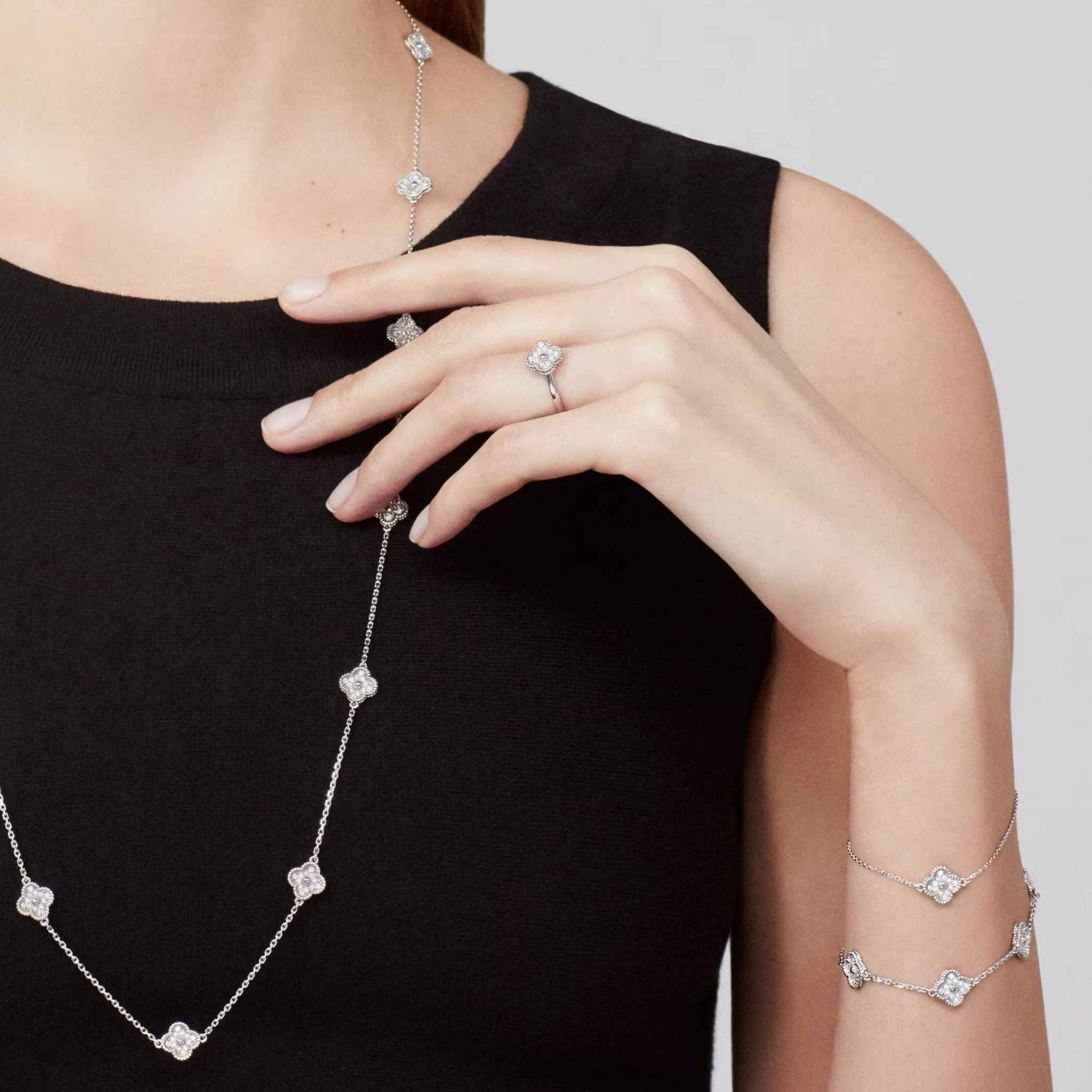 Alhambra White Gold Motifs Necklace Diamond - Image 3