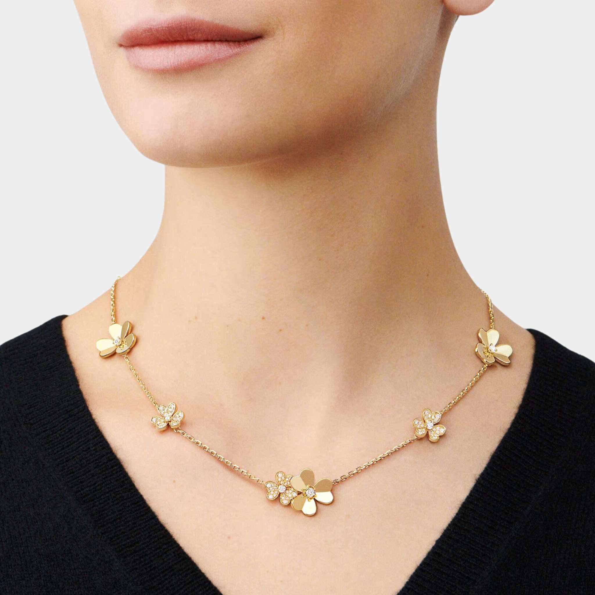 Frivole Necklace 9 Flowers Yellow Gold Diamond - Image 2