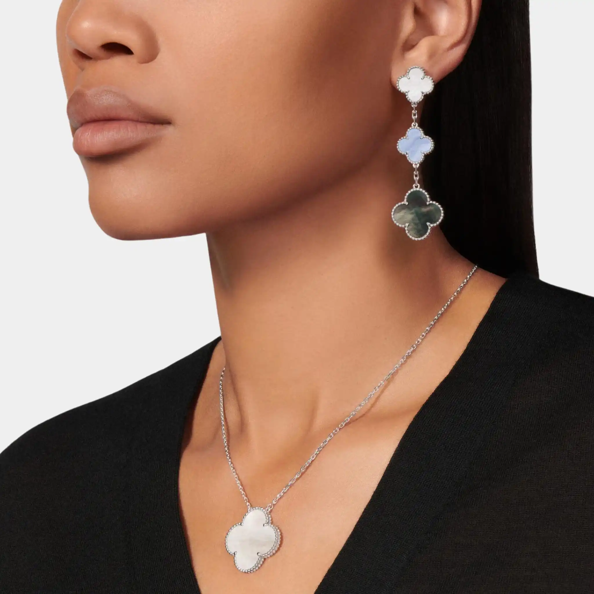 Magic Alhambra earrings 3 Motifs White Gold Chalcedony - Image 2