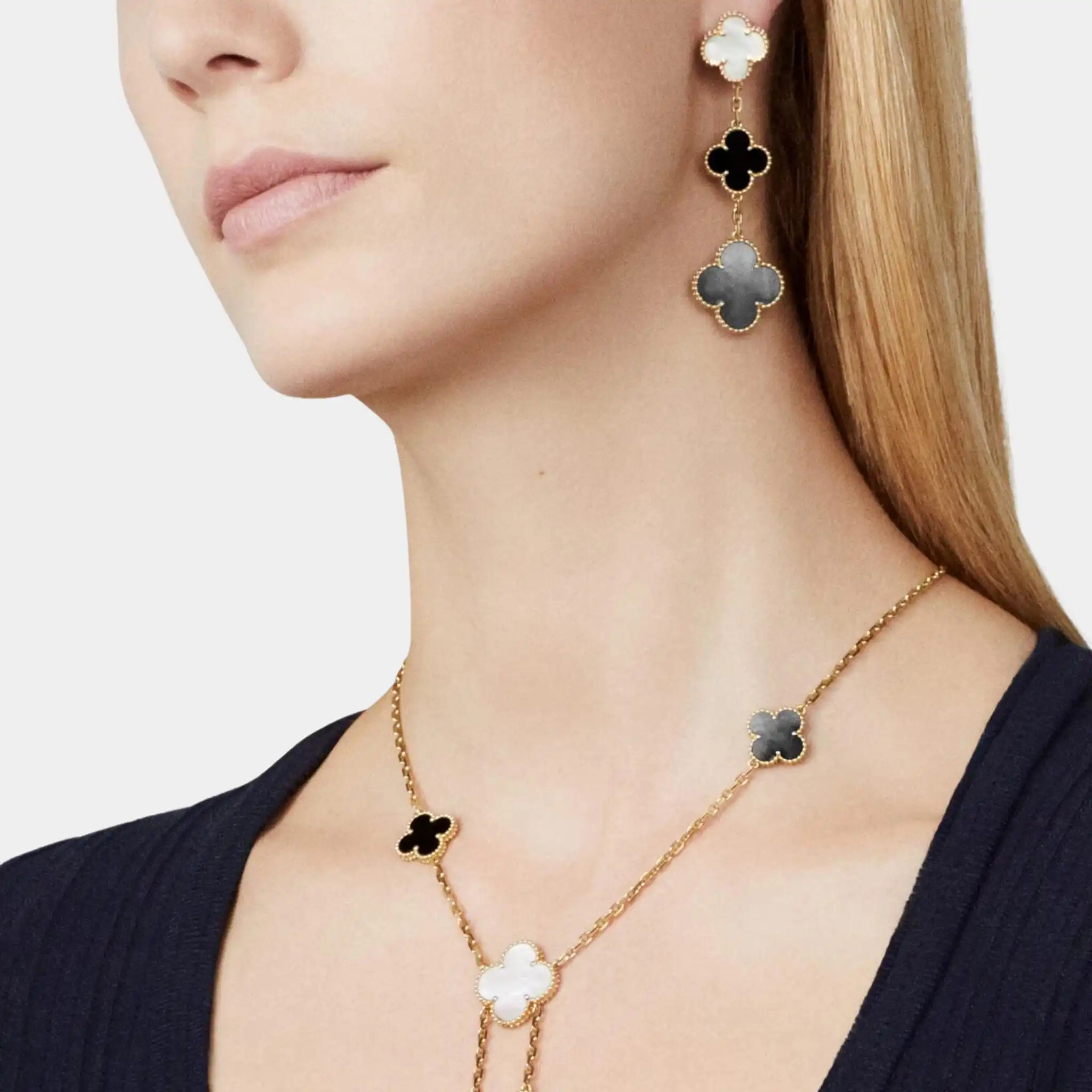 Magic Alhambra earrings 3 motifs Gold Pearl Onyx - Image 2