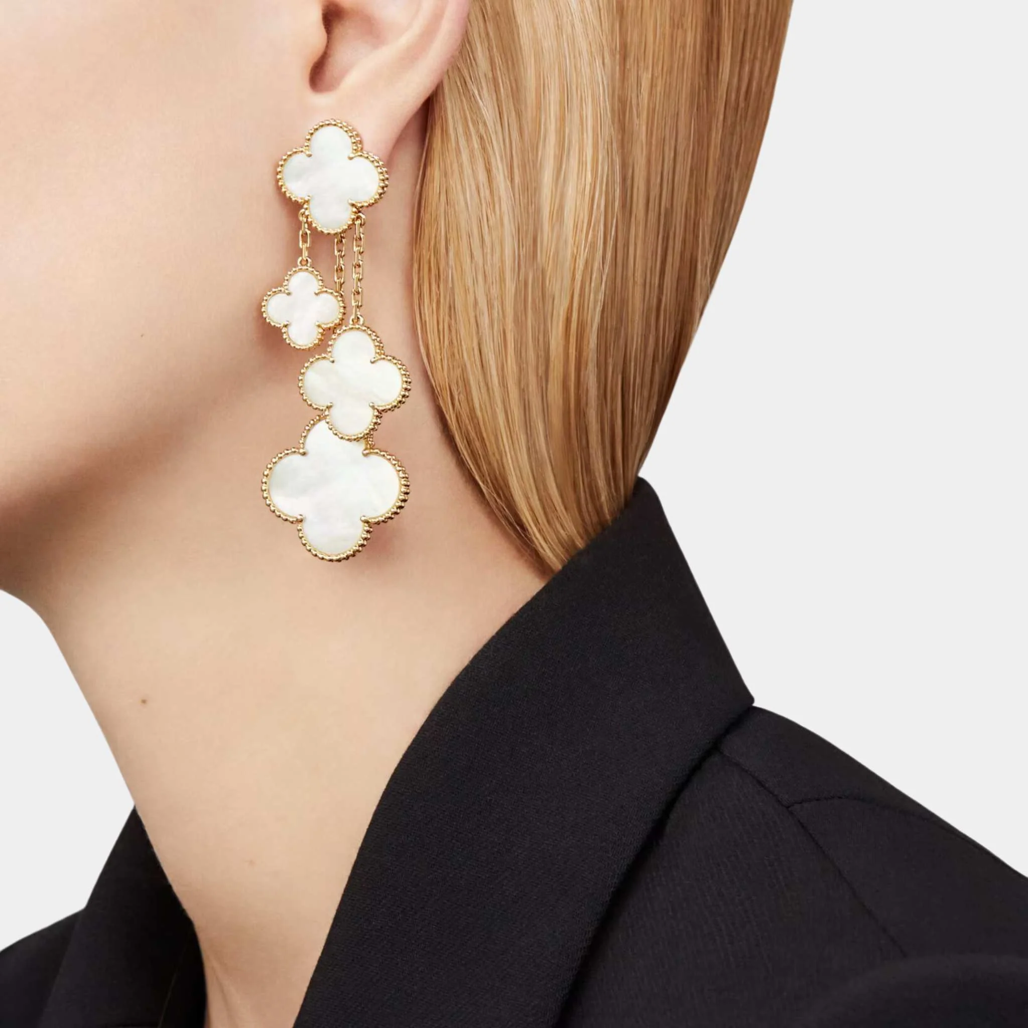 Magic Alhambra earrings 4 motifs Yellow Gold Mother Of Pearl - Image 2