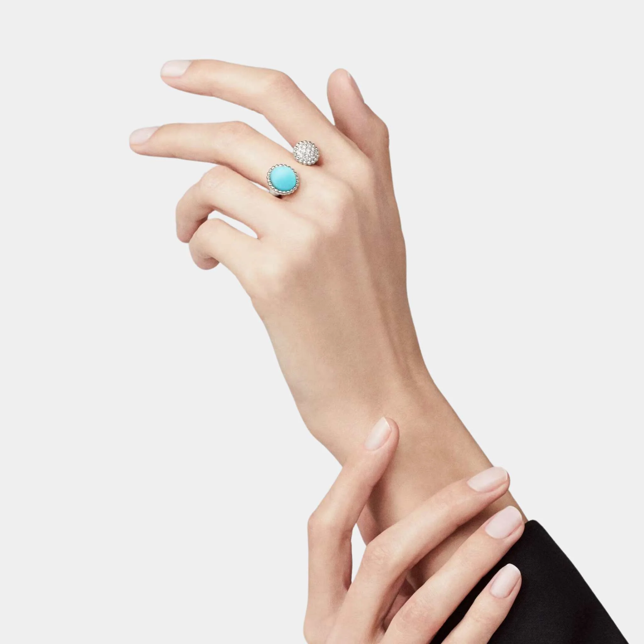 Perlée Couleurs Ring in Yellow Gold Diamond & Turquoise - Image 2