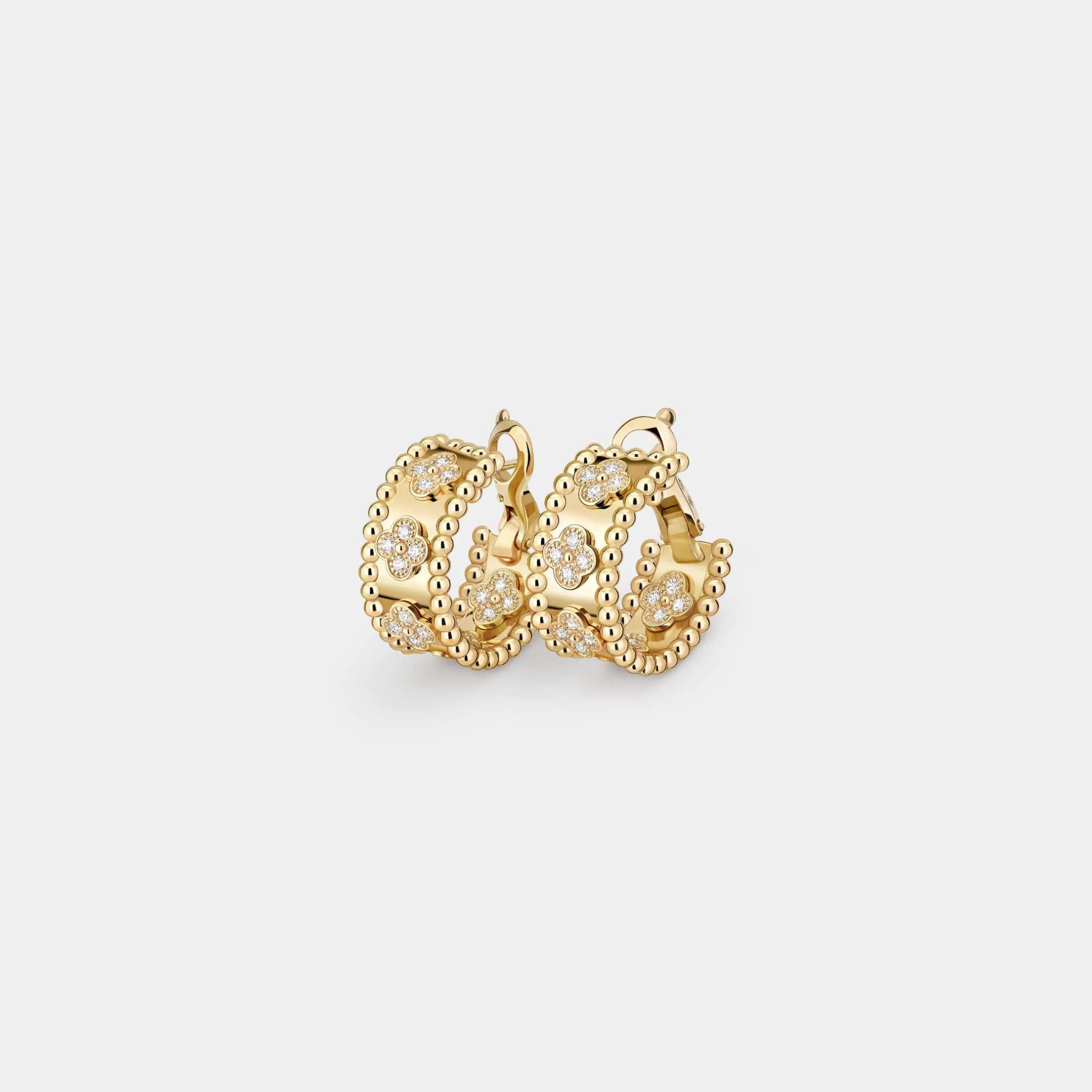 Perlée Clovers Hoop Earrings Yellow Gold Diamond