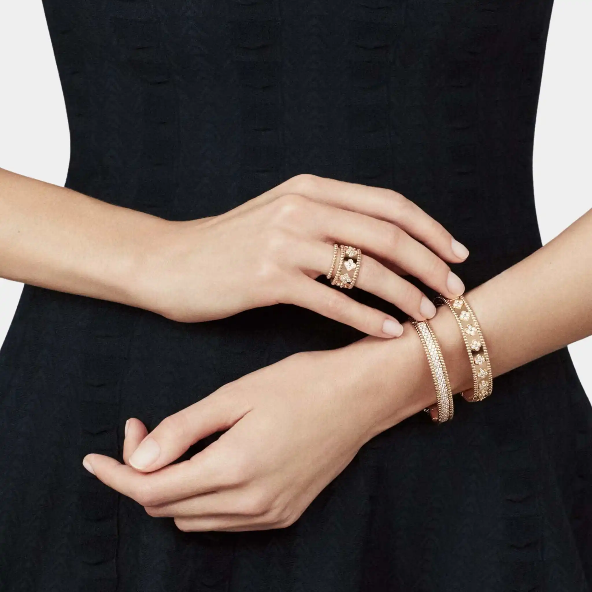 Perlée Pearls Of Gold Ring Small Model Rose Gold - Image 2