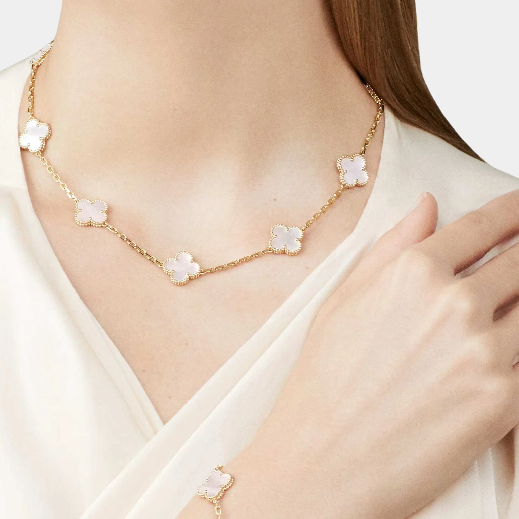 Vintage Alhambra Necklace 10 Motifs Yellow Gold Mother Of Pearl - Image 2